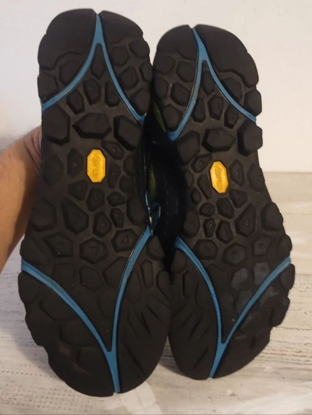 merrell capra sport hiking shoe( U.S.A size 10.5men) black and lime green used